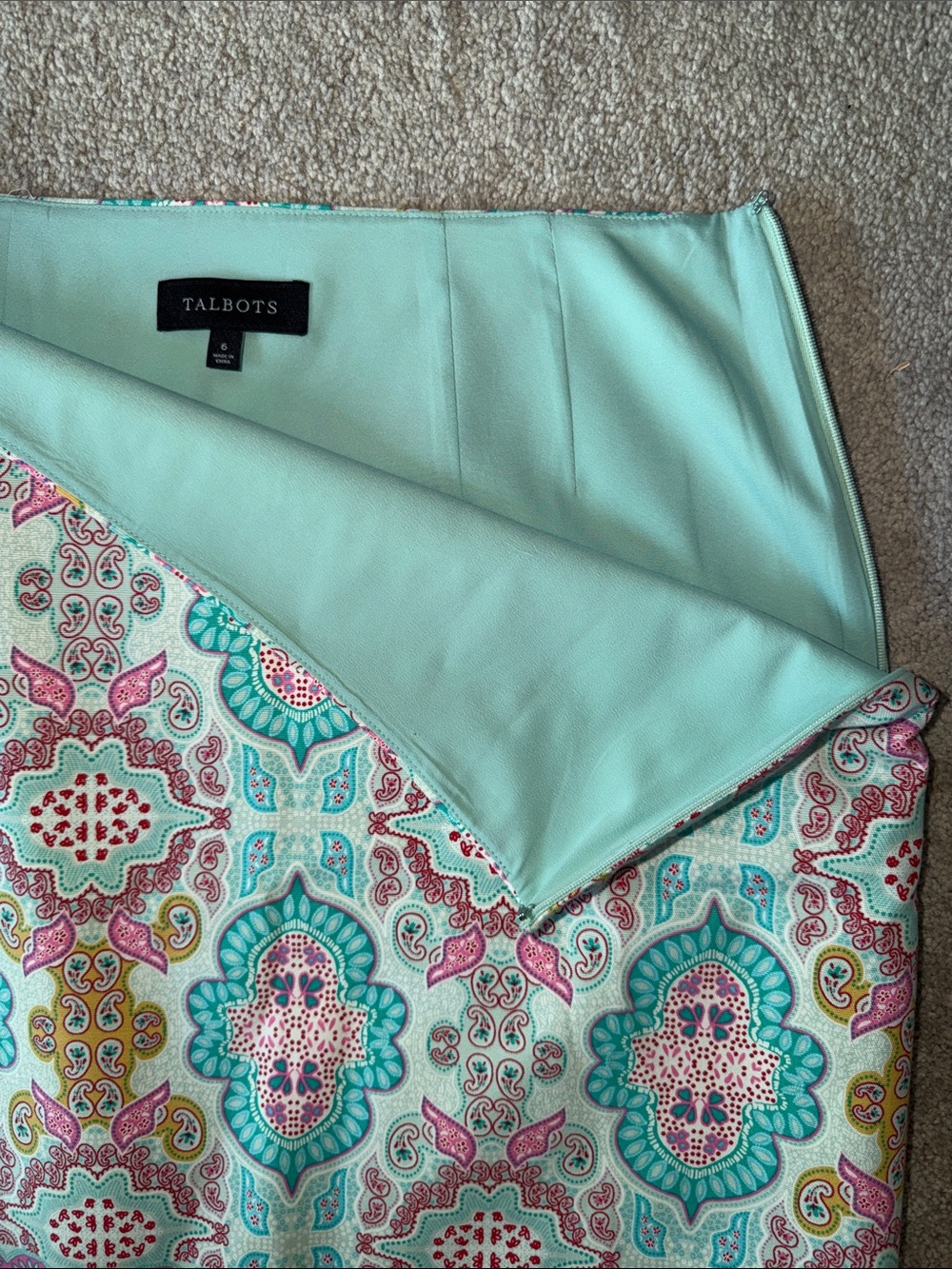 Talbots Multicolor Printed Mini Skirt — Teal, Pink, Yellow Accents size 6 - Picture 3 of 7